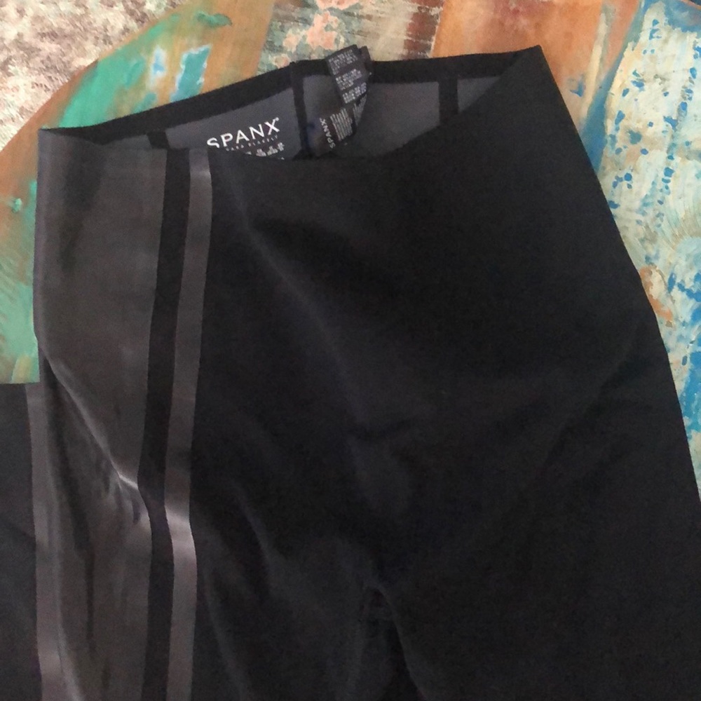 Spanx leggings faux leather side stripe